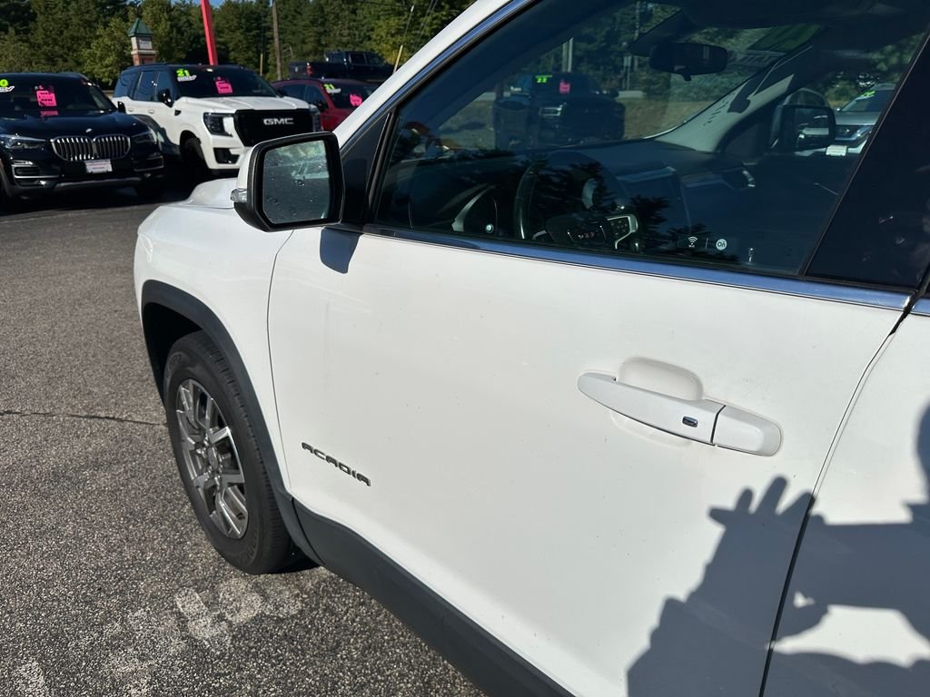 Used 2020 White GMC SLE image 11