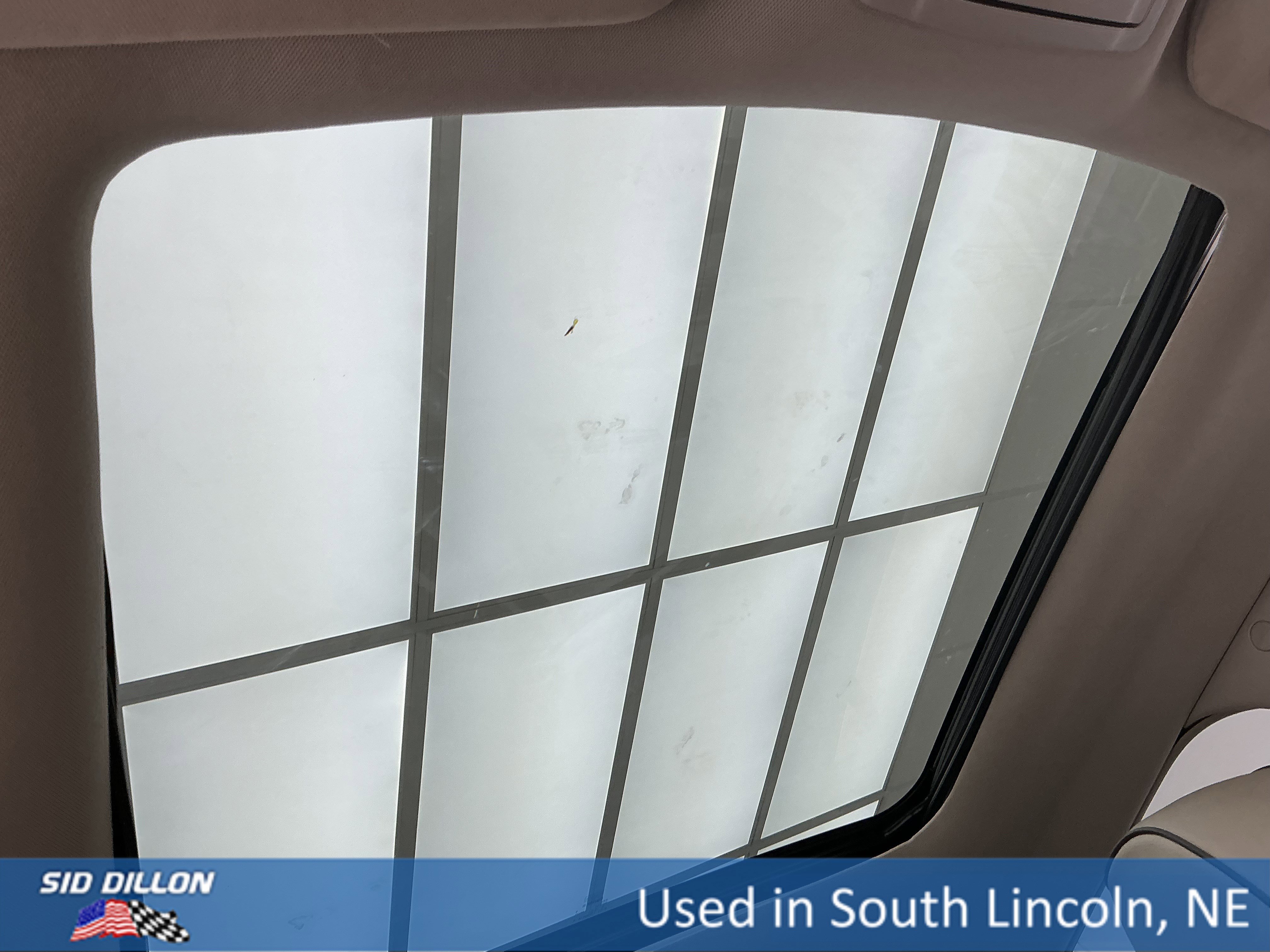 Used 2013  Lincoln  image 24