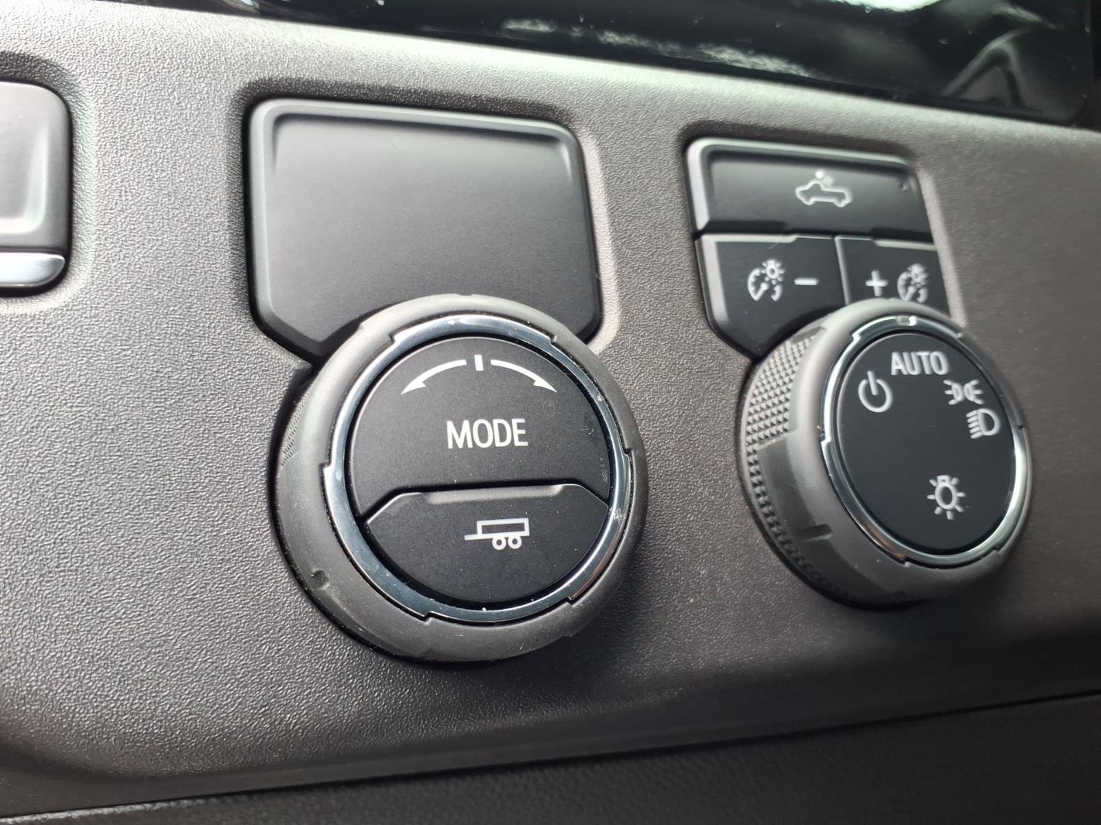 Used 2025 Sterling Gray Metallic Chevrolet LT image 8