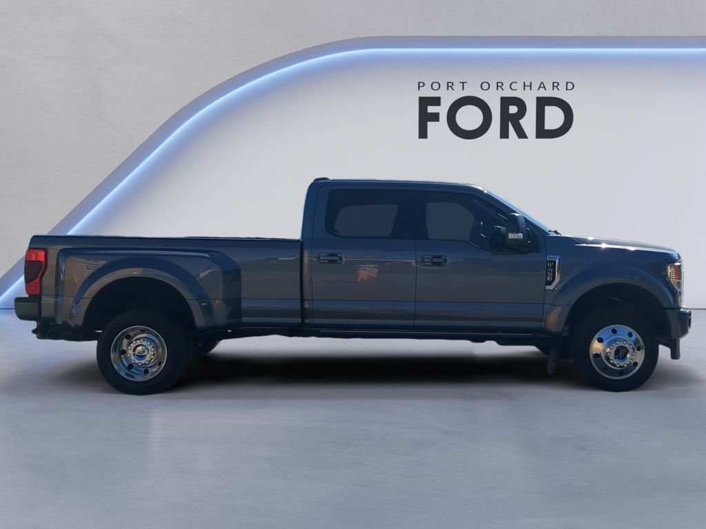 Used 2022 Gray Metallic Ford Platinum image 8