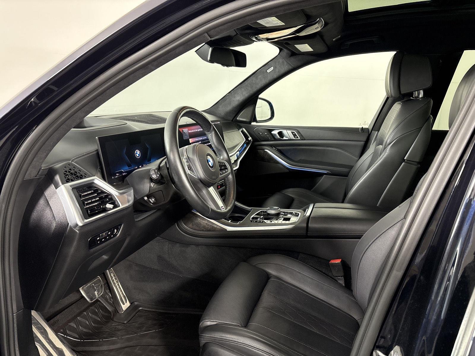 Used 2023 Carbon Black Metallic BMW xDrive40i image 5