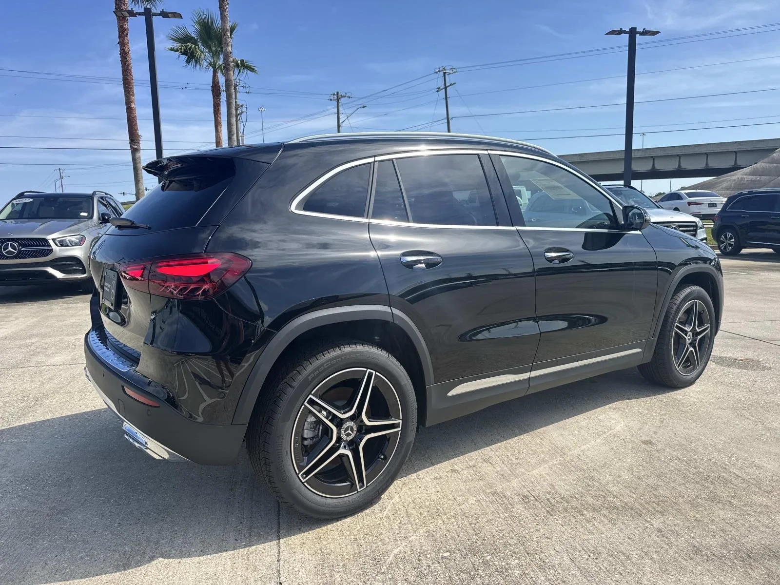 New 2026 Black Mercedes-Benz GLA 250 image 5