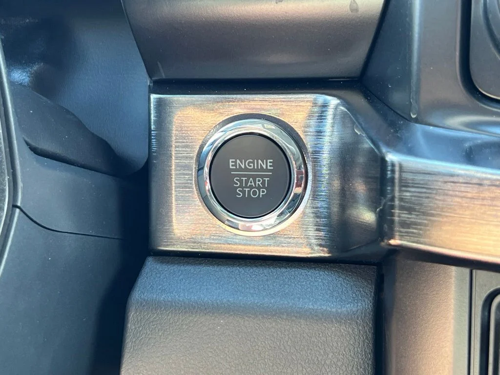 New 2026 Agate Black Metallic Ford F-250® Lariat® image 29