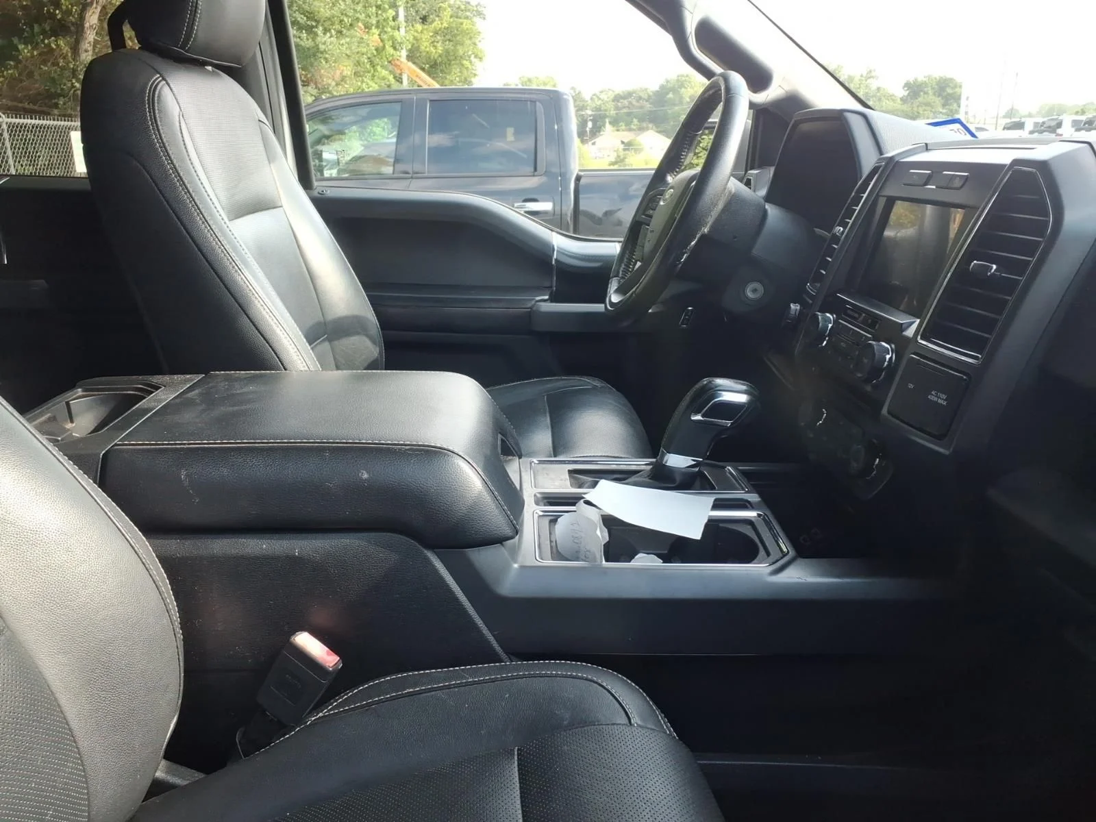 Used 2018 Silver Ford XLT image 10