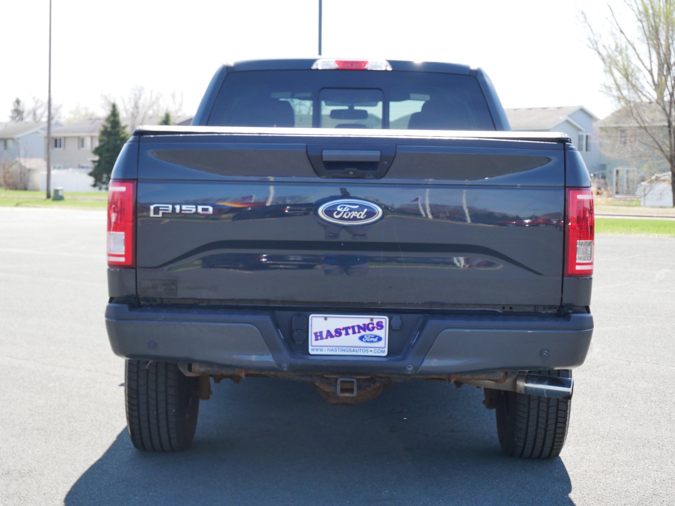 Used 2016 Gray Ford XLT image 4