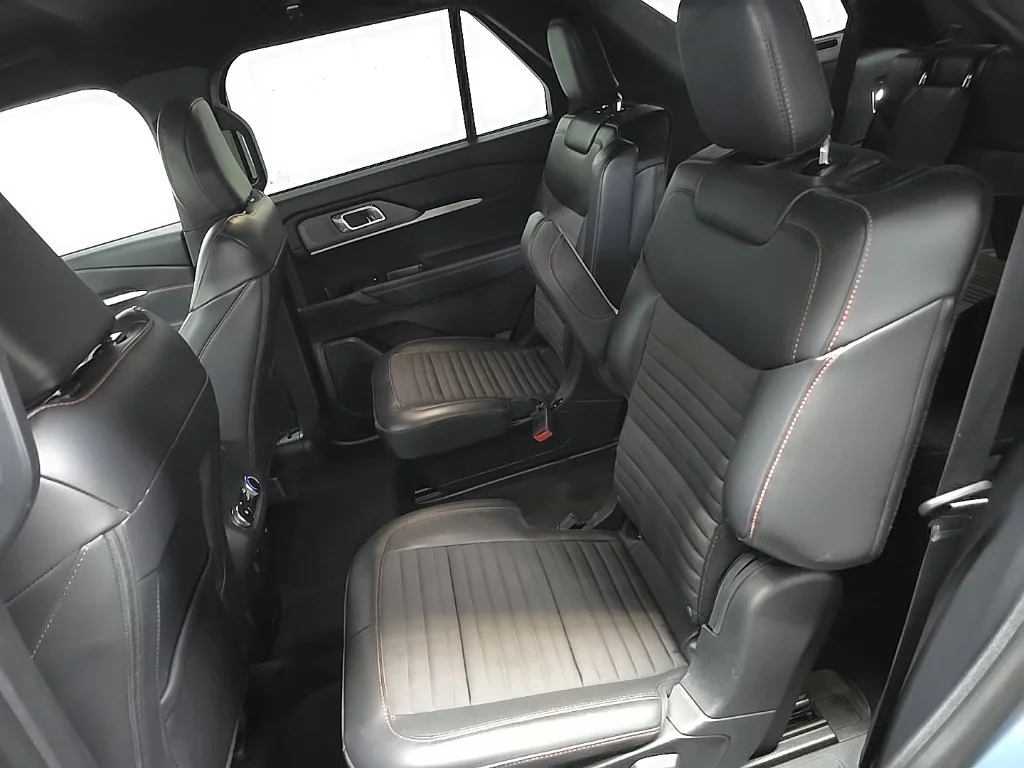 Used 2025 Blue Ford ST-Line image 31