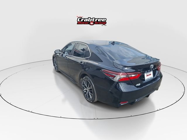 Used 2022 Black Toyota SE image 6