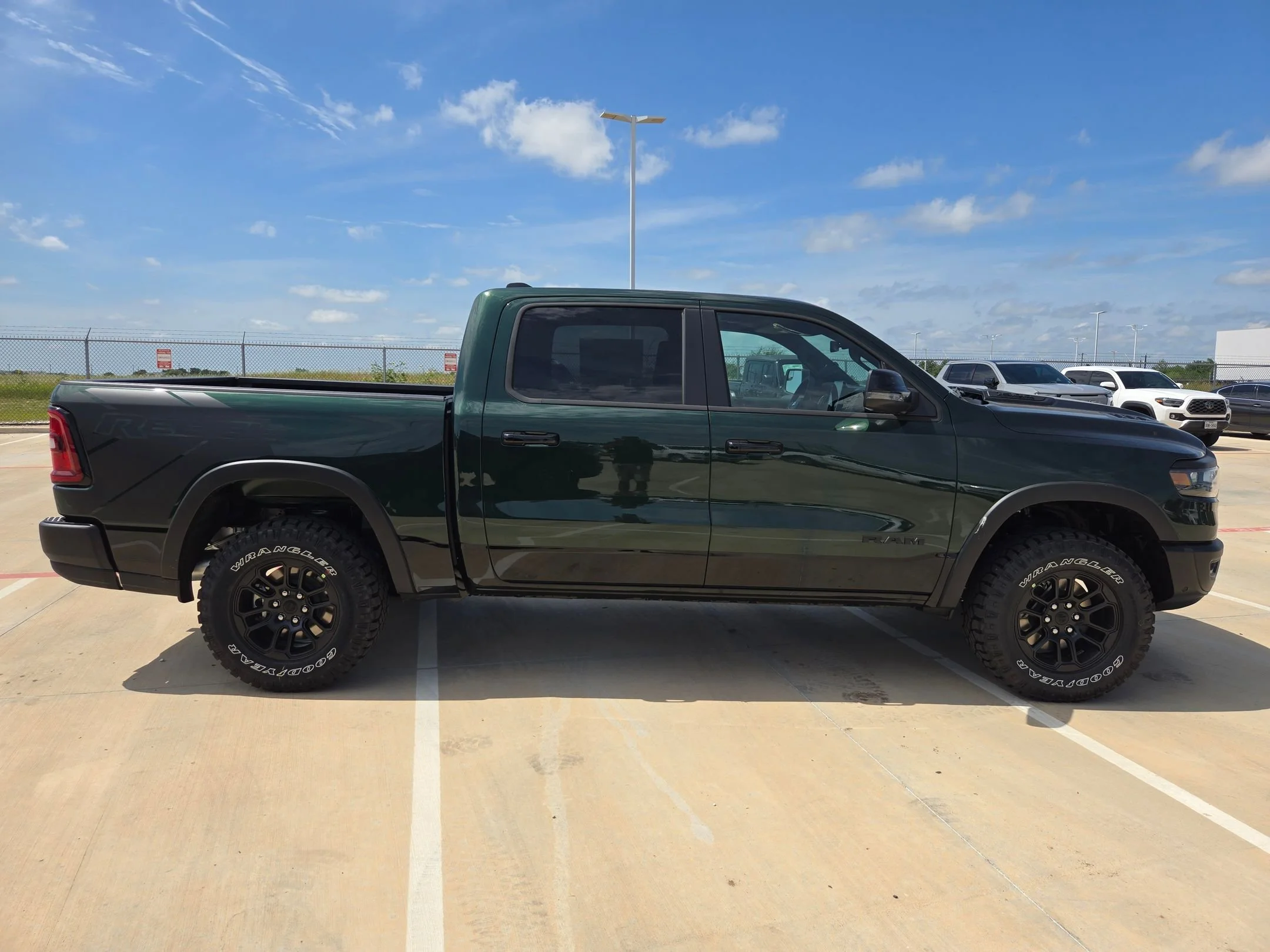 New 2026 Serrano-Green Metallic Exterior Paint RAM Rebel image 2