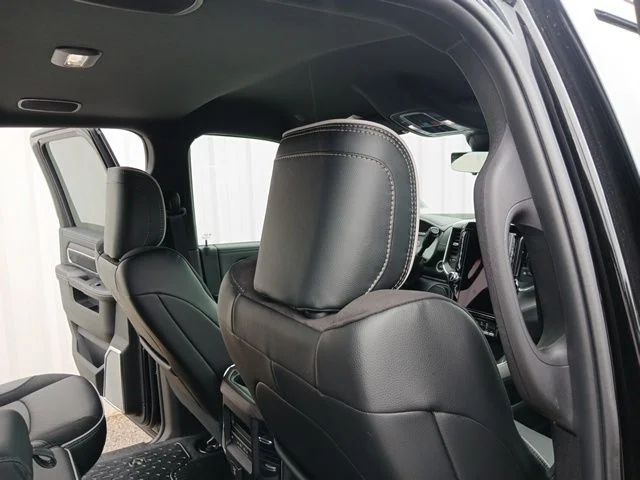 New 2026 Diamond Black Crystal Pearl-Coat Exterior Paint RAM Laramie image 19