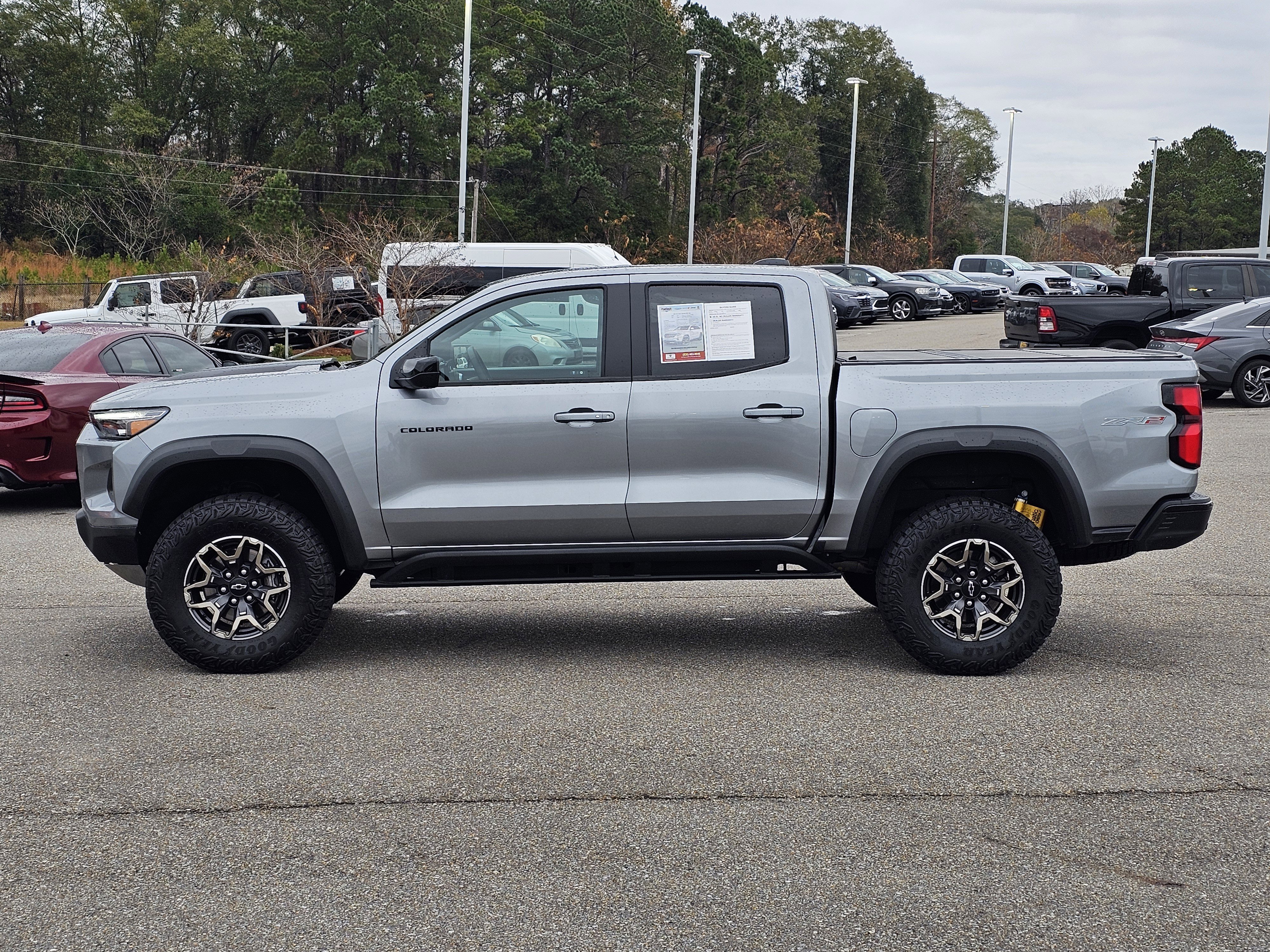 2023 Chevrolet Colorado ZR2 - Photo 13