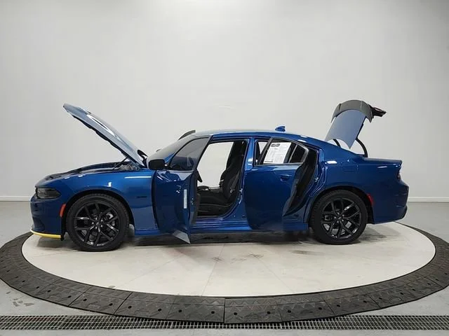 Used 2023  Dodge R/T image 12