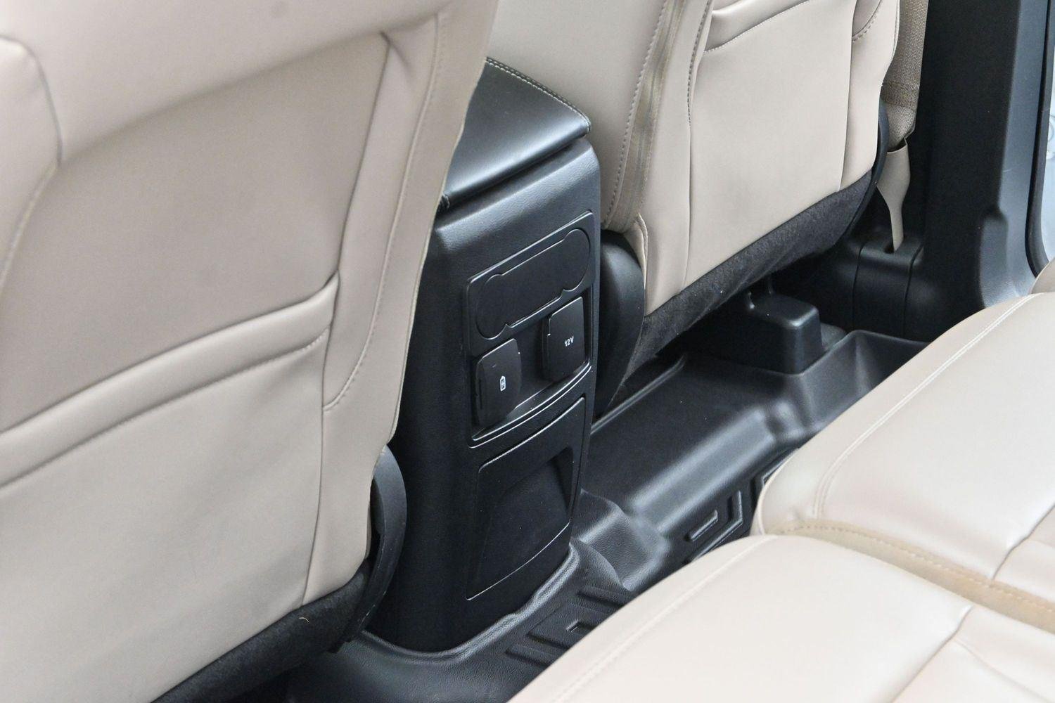 Used 2023 Oxford White Ford XLT image 29