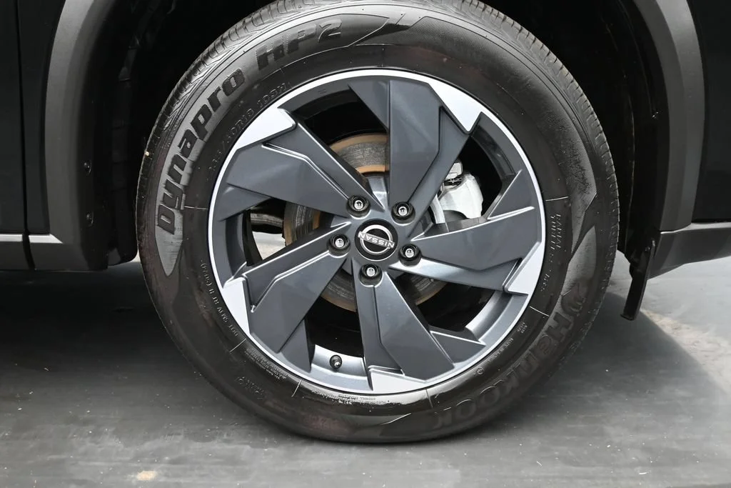 Used 2025 Black Nissan SV image 10