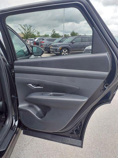 New 2026 Phantom Black Hyundai SEL Plus image 21