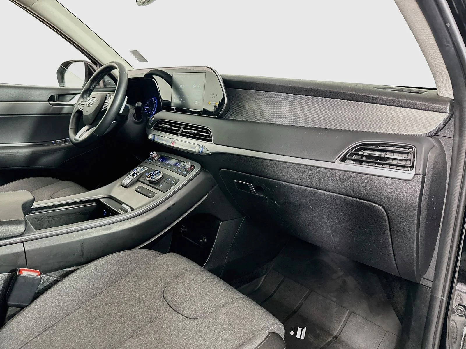Used 2022 Abyss Black Pearl Hyundai SEL image 31