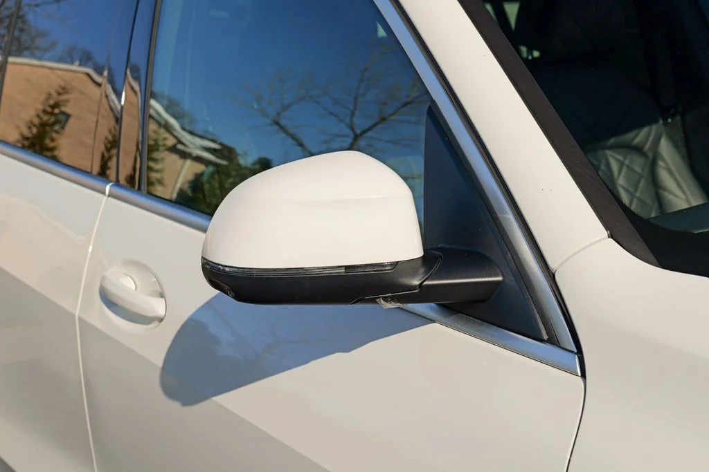 Used 2024 Alpine White BMW xDrive50e image 10