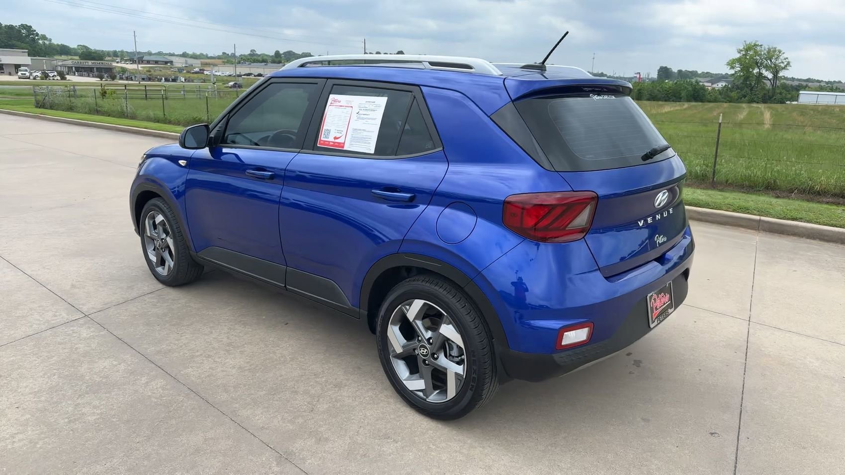 Used 2025 Intense Blue Hyundai Limited image 7