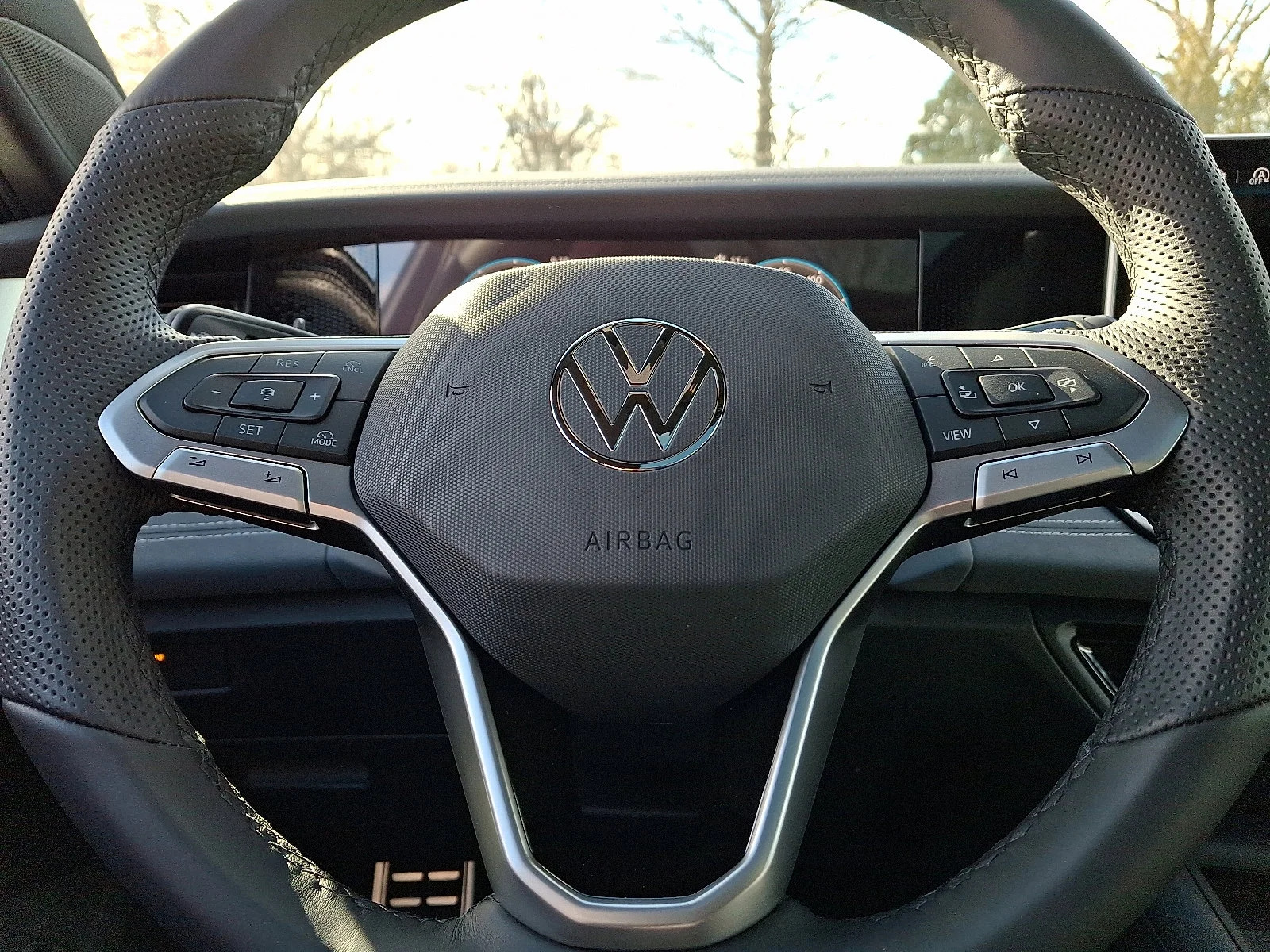 2026 Volkswagen Tiguan SE R-LINE BLACK - Photo 16