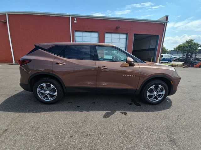 Used 2023 Brown Chevrolet LT image 11