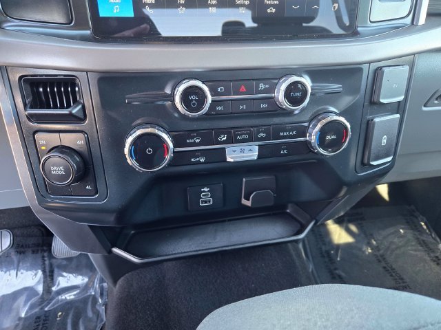 Used 2025 Silver Ford XLT image 16