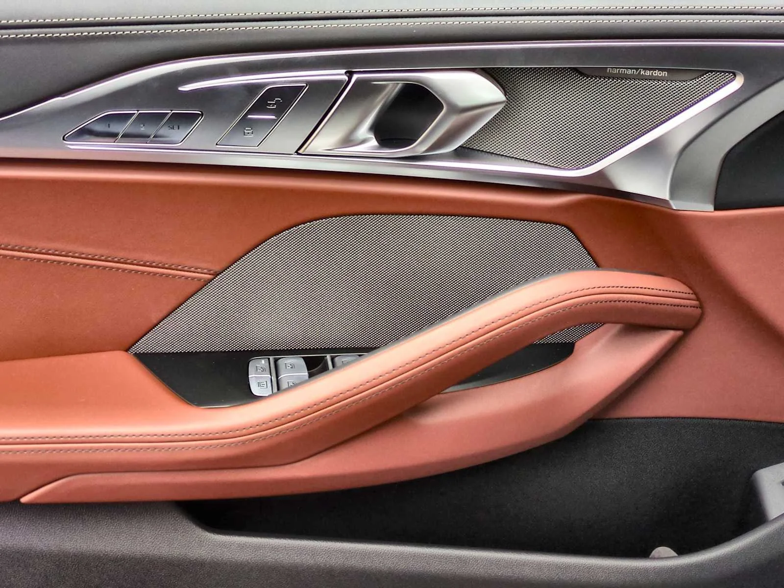 2026 BMW 8 Series 840i - Photo 38