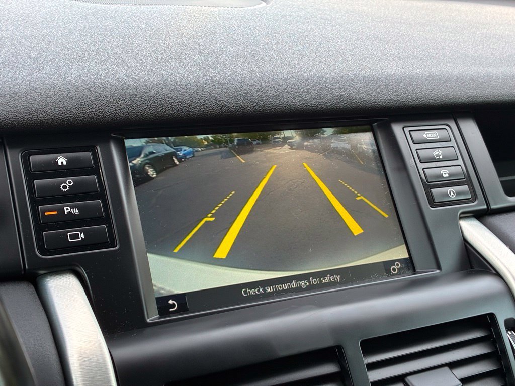 Used 2017 White Land Rover HSE image 6