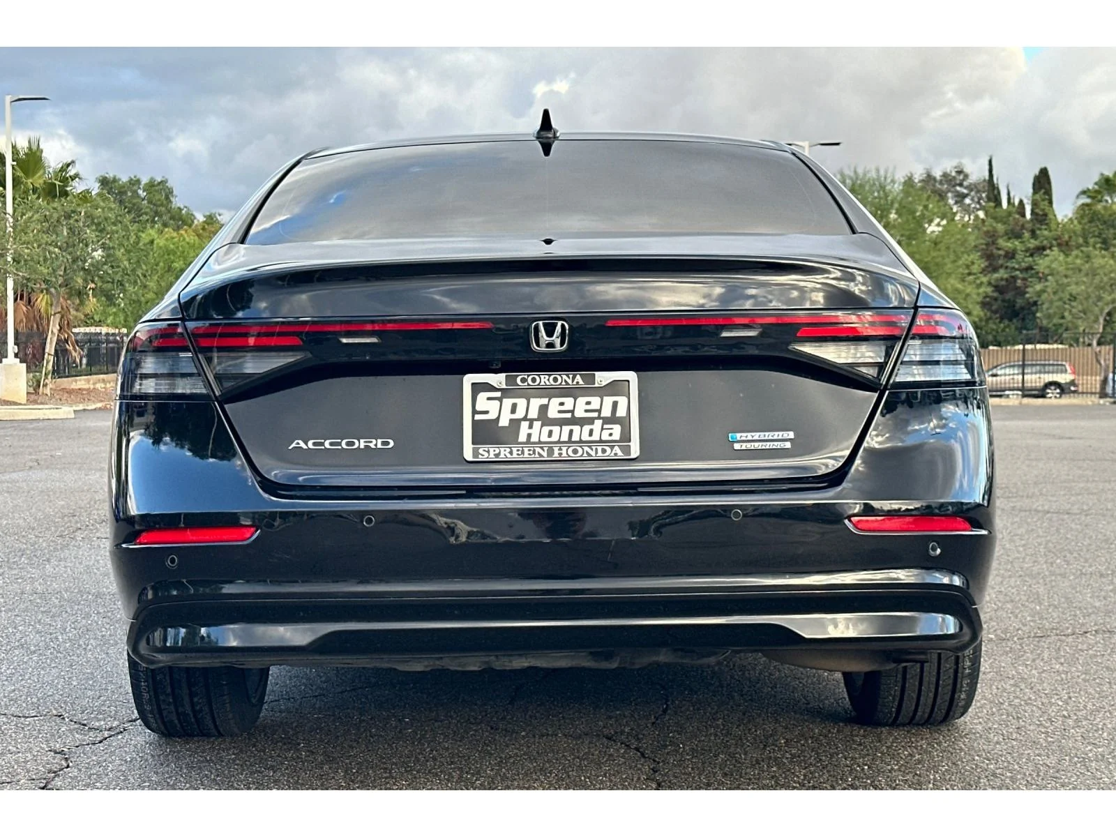 Used 2025 Crystal Black Pearl Honda Touring image 4