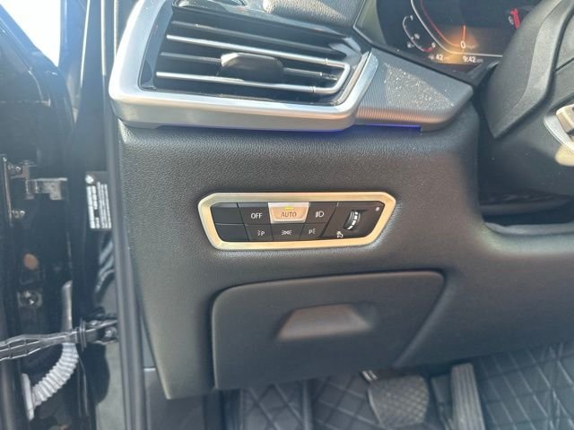 Used 2023 Black BMW xDrive40i image 17