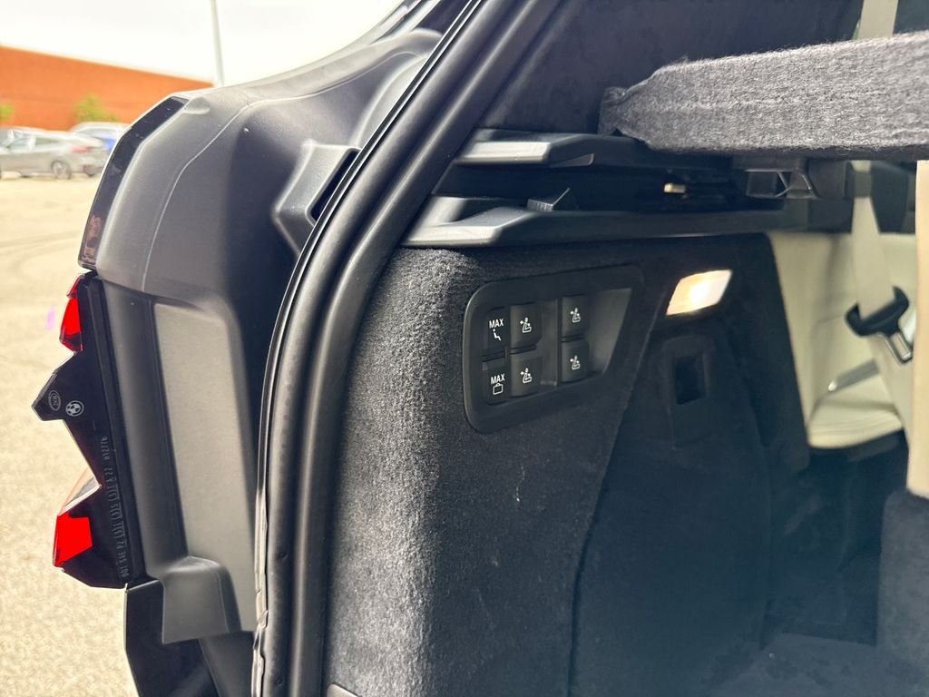 New 2027 Black BMW xDrive40i image 26