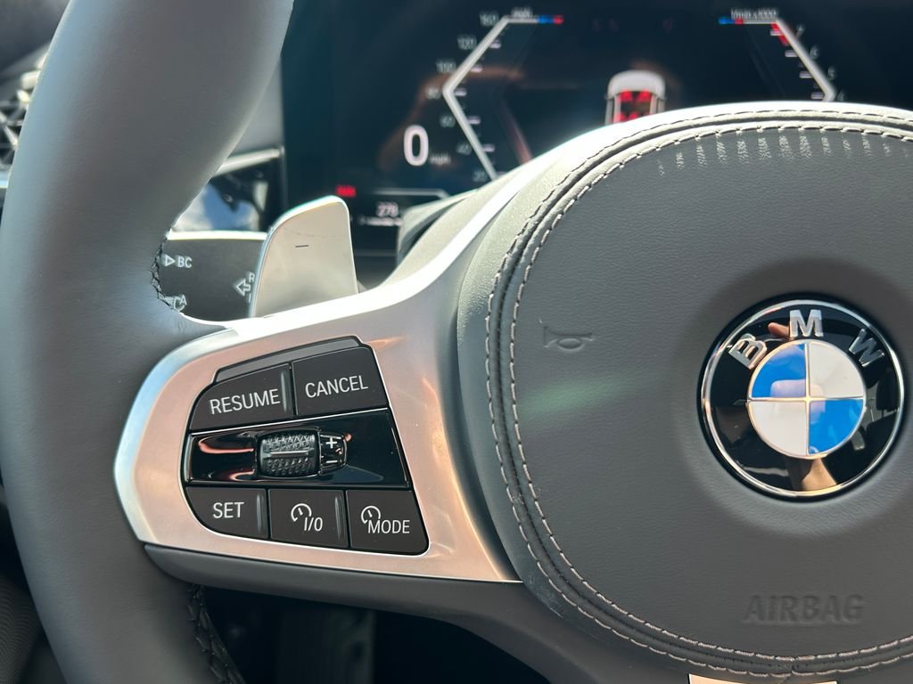 New 2027 Mineral White Metallic BMW xDrive40i image 19