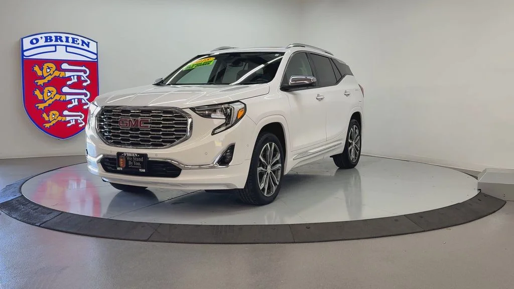 Used 2018 Summit White GMC Denali image 9