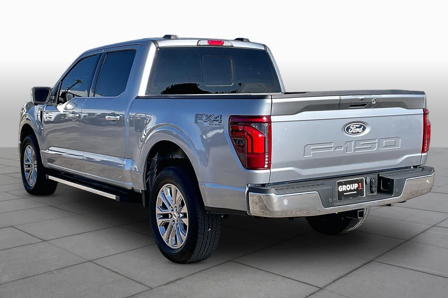 Used 2025 Carbonized Gray Metallic Ford LARIAT image 11
