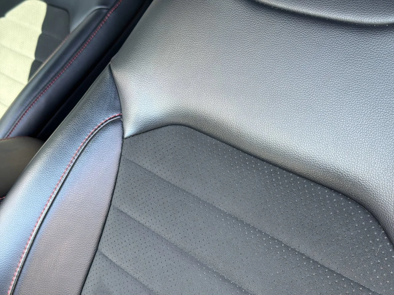 Used 2022 Black Ford ST-Line image 36