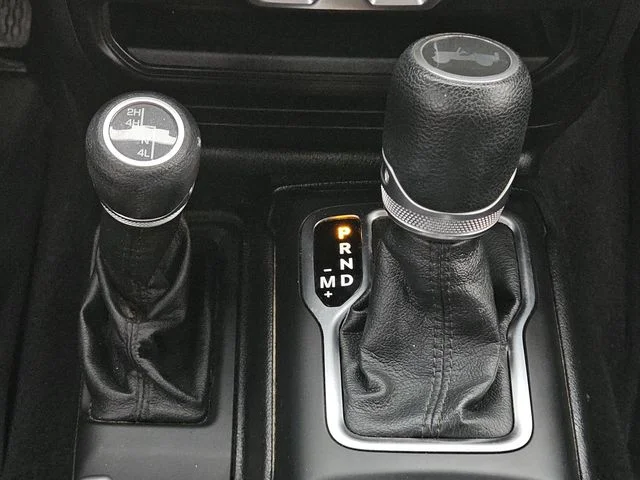 Used 2020 Bright White Clearcoat Jeep Unlimited Sport image 18