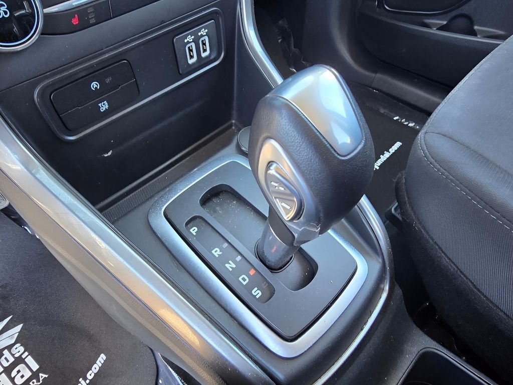 Used 2020 Smoke Metallic Ford SE image 23