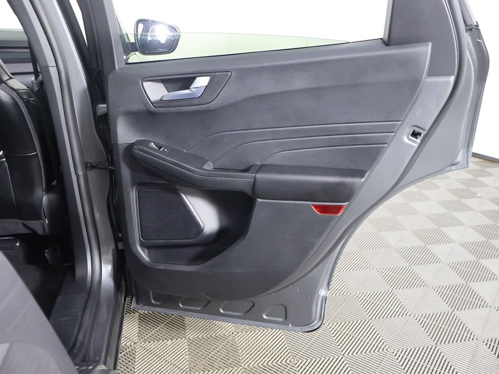 Used 2025 Gray Ford ST-Line image 22