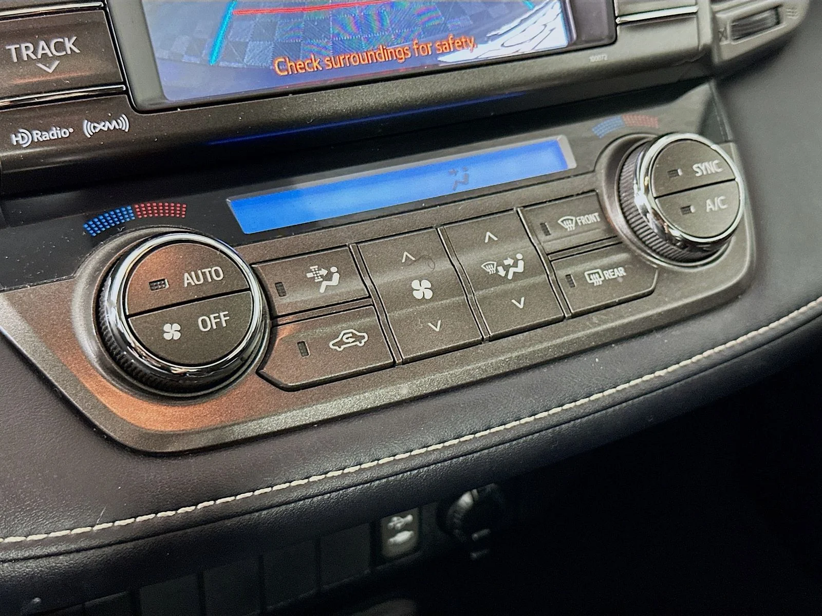 Used 2013 Gray Toyota XLE image 15