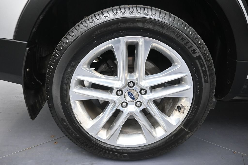 Used 2017 Ingot Silver Ford XLT image 35