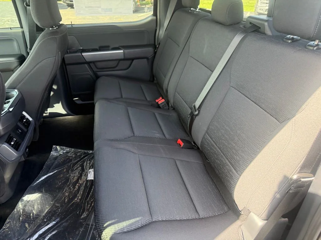 New 2026 Agate Black Metallic Ford XLT image 37