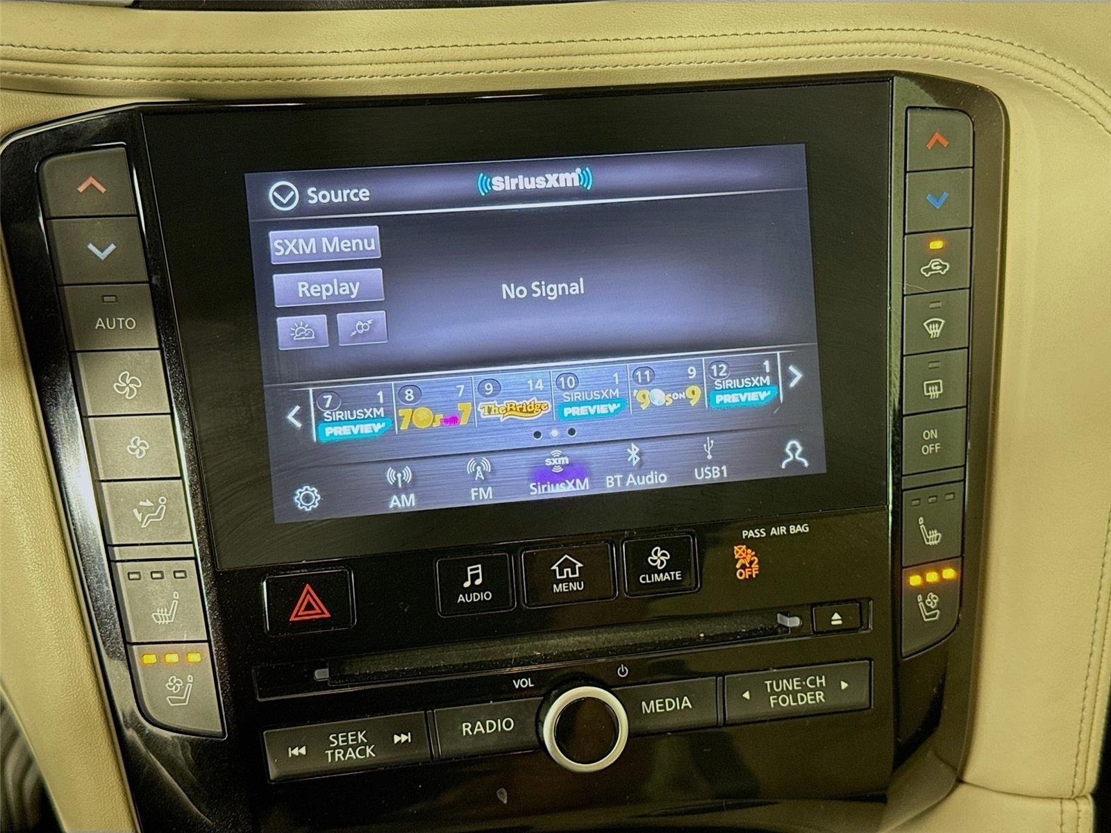 Used 2022 Majestic White INFINITI ESSENTIAL image 15
