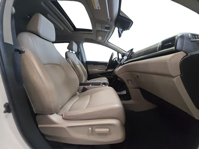 Used 2018 White Honda EX-L image 15
