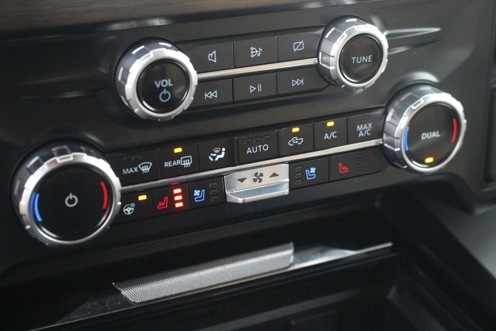 Used 2023 Black Ford XL image 28