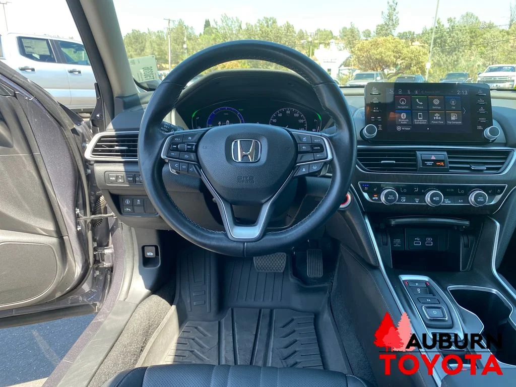 Used 2022  Honda Touring image 13