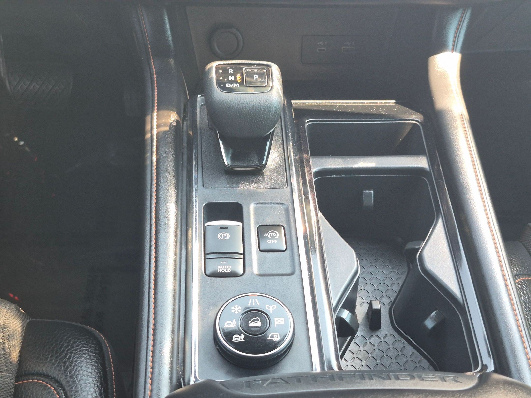 Used 2024 Scarlet Ember Nissan Rock Creek image 25