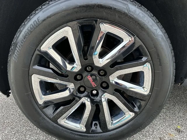 Used 2020 Blue GMC Elevation image 21