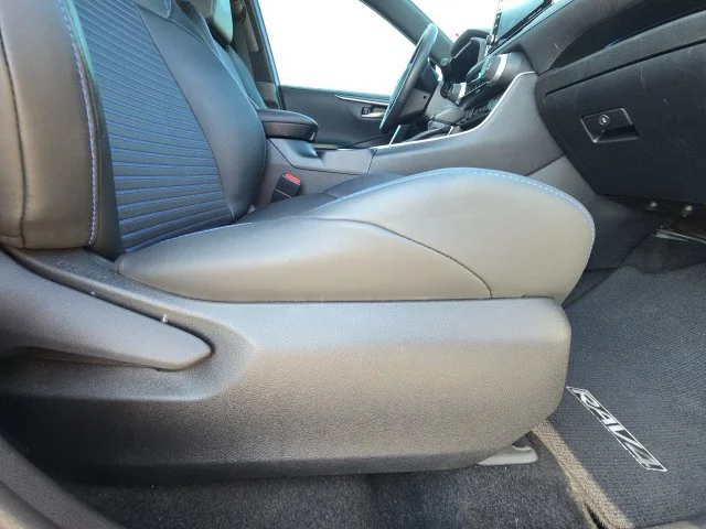 Used 2022 Silver Toyota XSE image 19