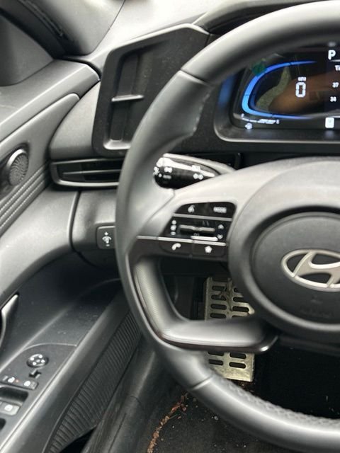 Certified Used 2025 Abyss Black Hyundai SEL Sport image 9