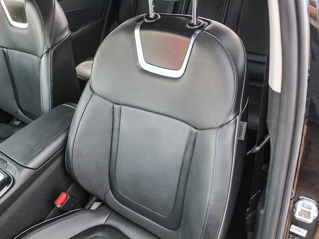 Used 2024 Black Hyundai Limited image 27