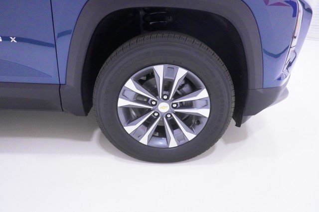 New 2027 Lakeshore Blue Metallic Chevrolet LT image 5