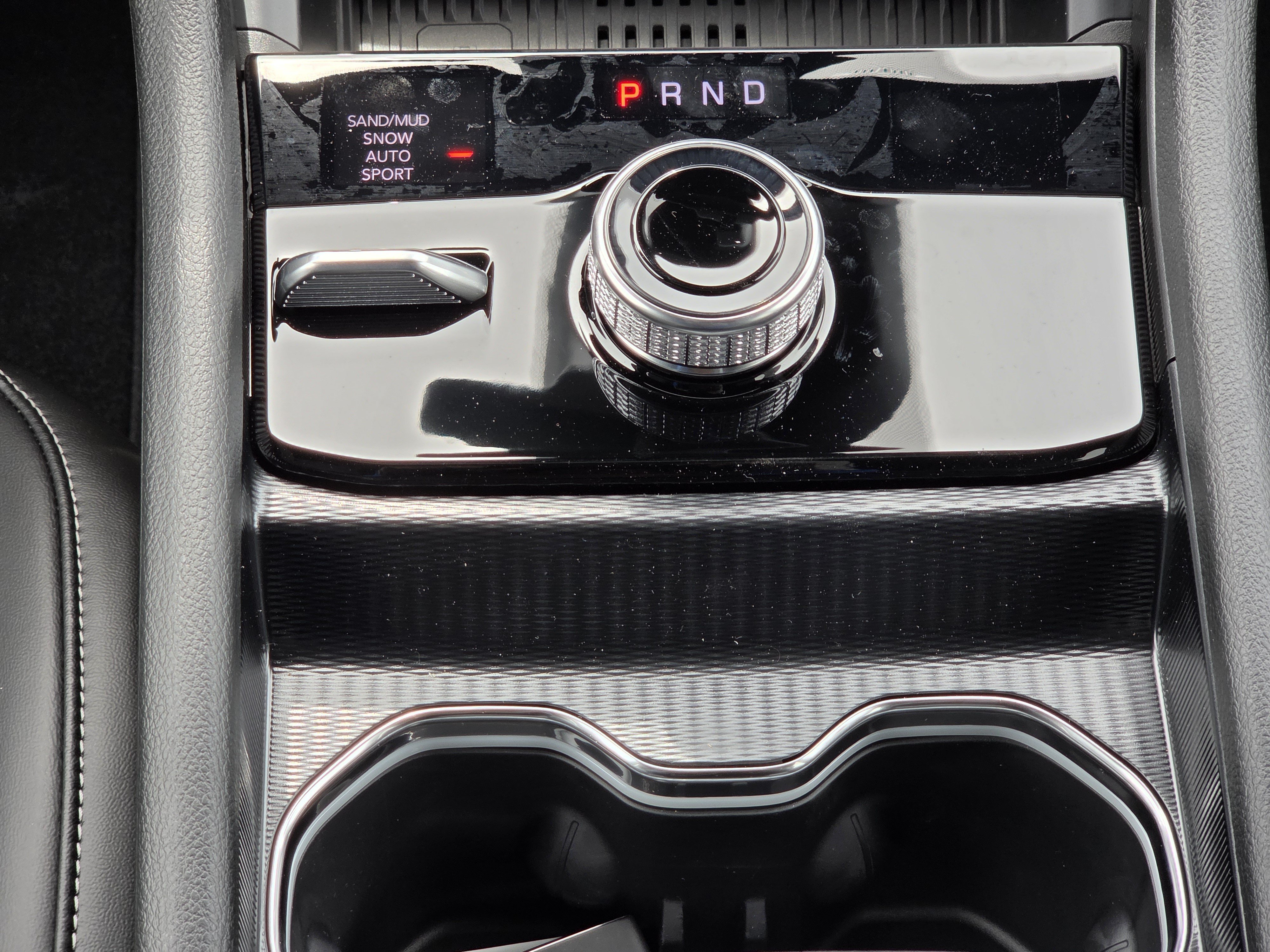 New 2026 Silver Zynith Jeep Laredo Altitude image 13